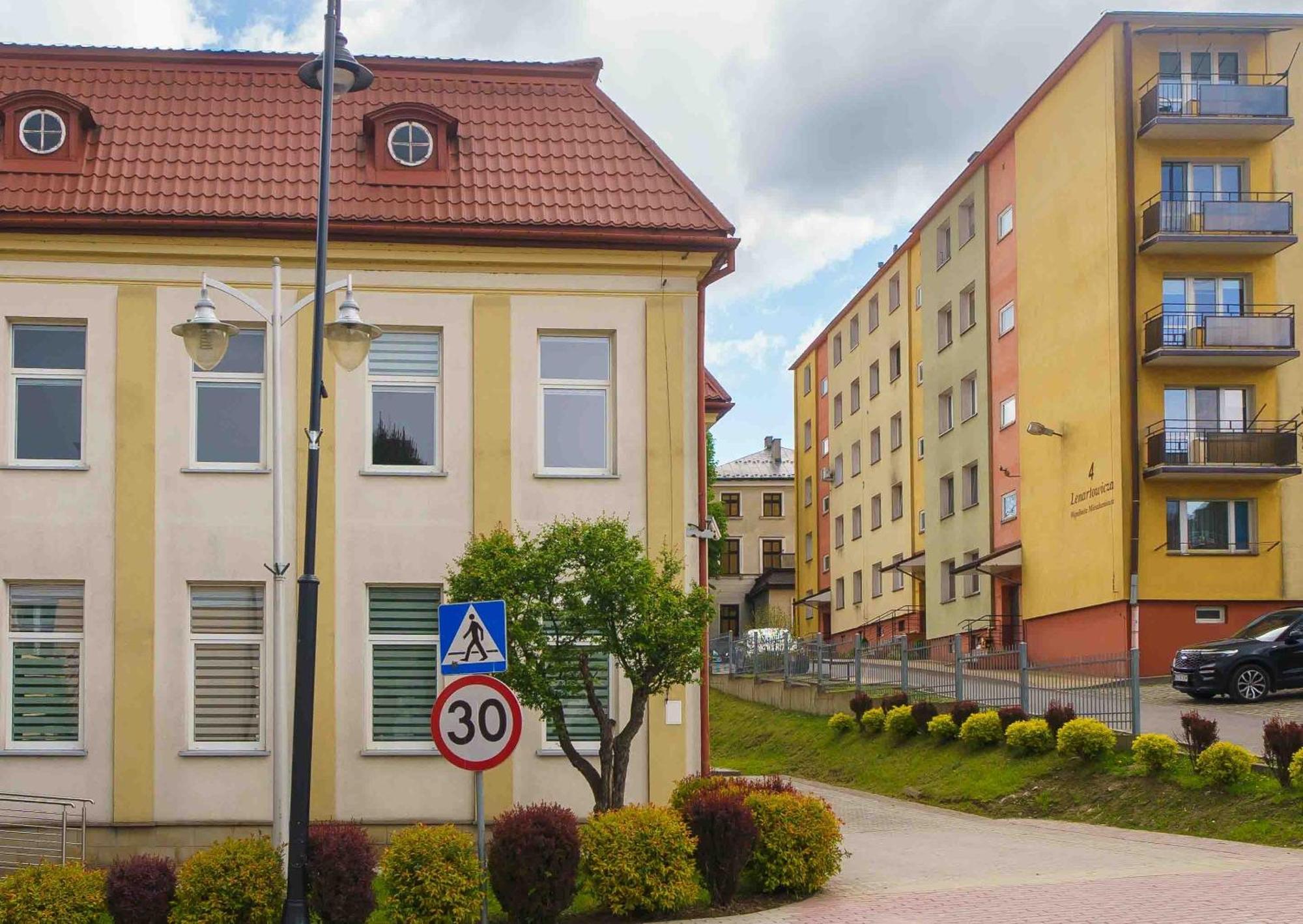 Appartamento Apartament Kulturalny Sanok Esterno foto